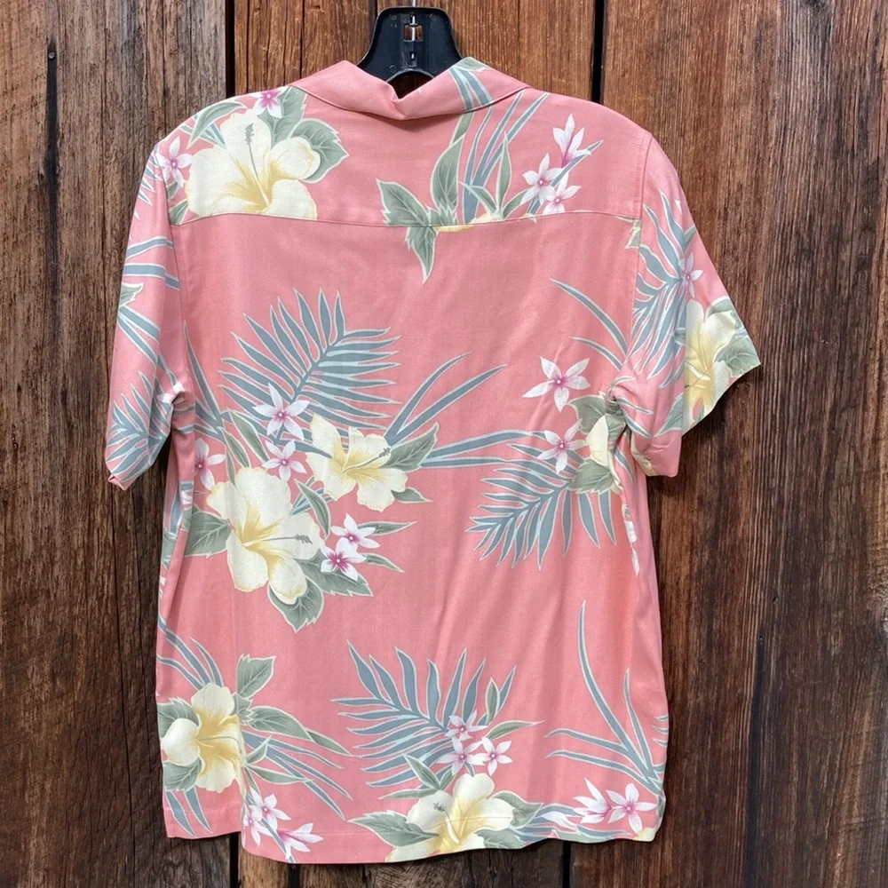 Tommy Bahama Short Sleeve Shirt 100% silk - Picture 6 of 7